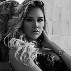  Barbie Blank